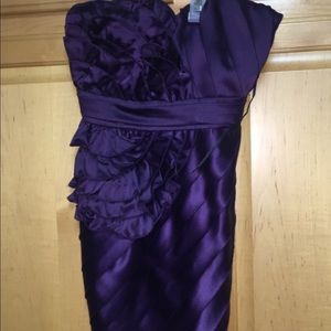 Homecoming / cocktail style purple dress